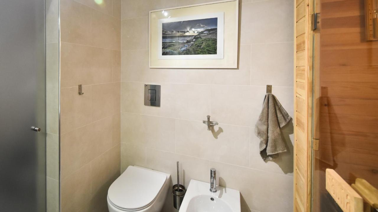 The Art House By Rentbeat Apartment ออสตูนี ภายนอก รูปภาพ